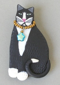 Black & White Cat Pin 1